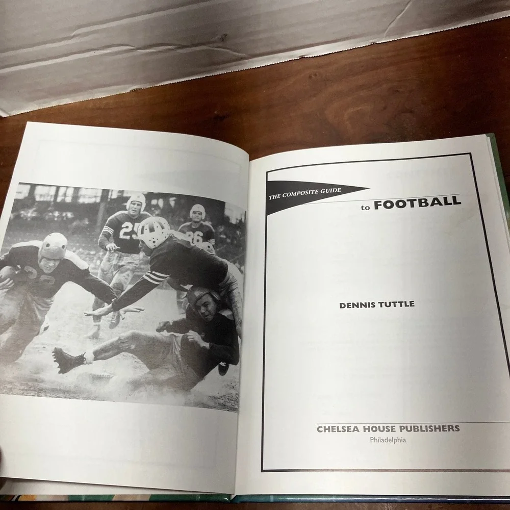 The Composite Guide to Football Dennis Tuttle 1998 First Printing Hardcover Book